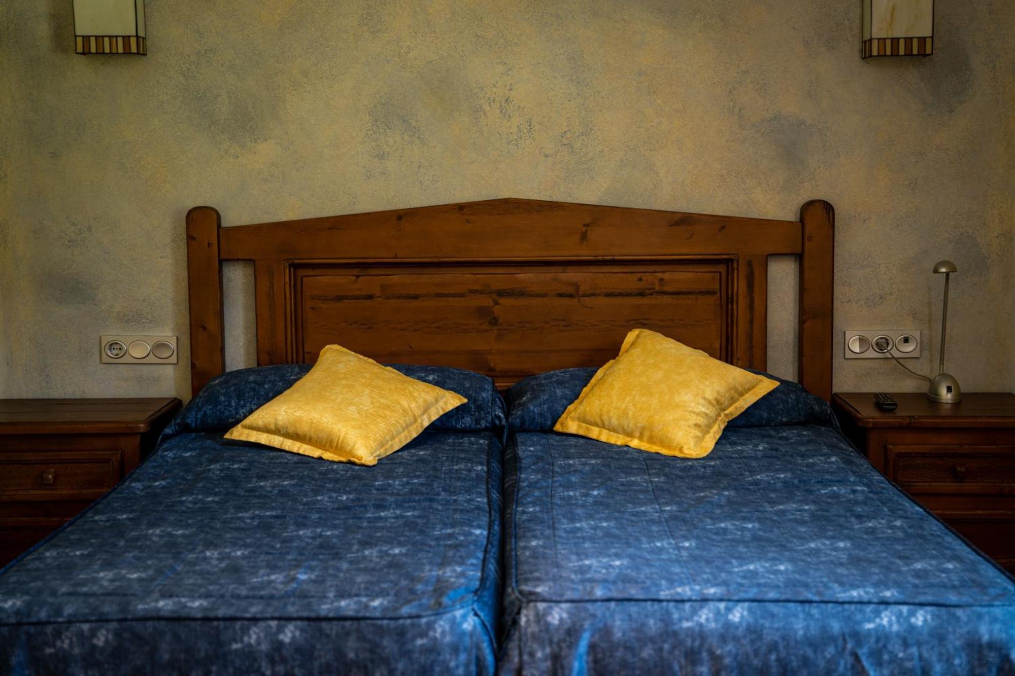Hostal Cal Francisco Gósol Kültér fotó