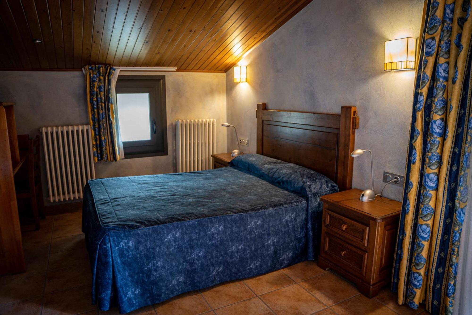 Hostal Cal Francisco Gósol Kültér fotó