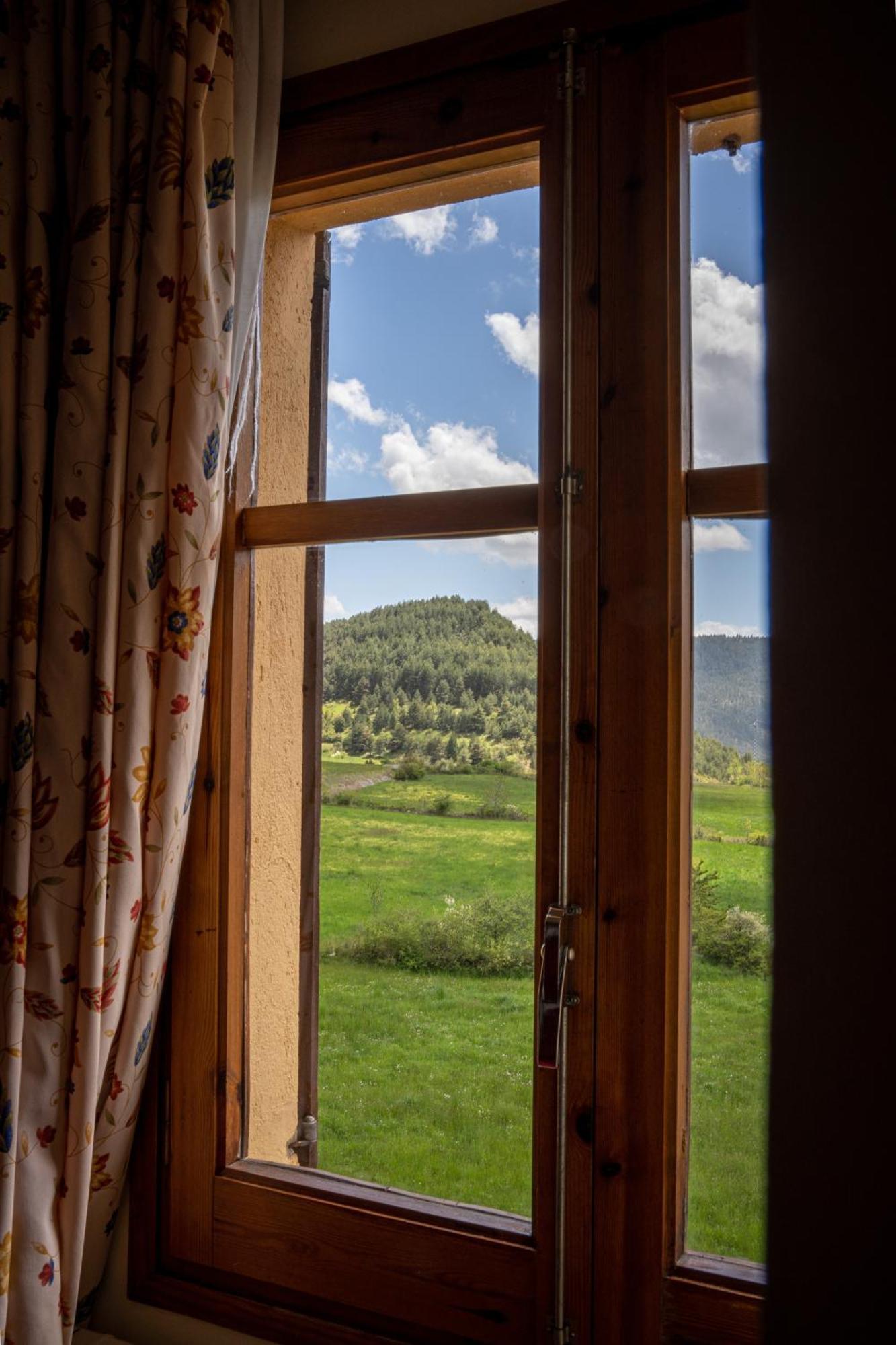 Hostal Cal Francisco Gósol Kültér fotó