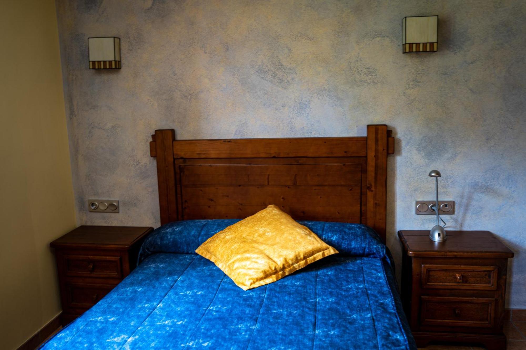 Hostal Cal Francisco Gósol Kültér fotó